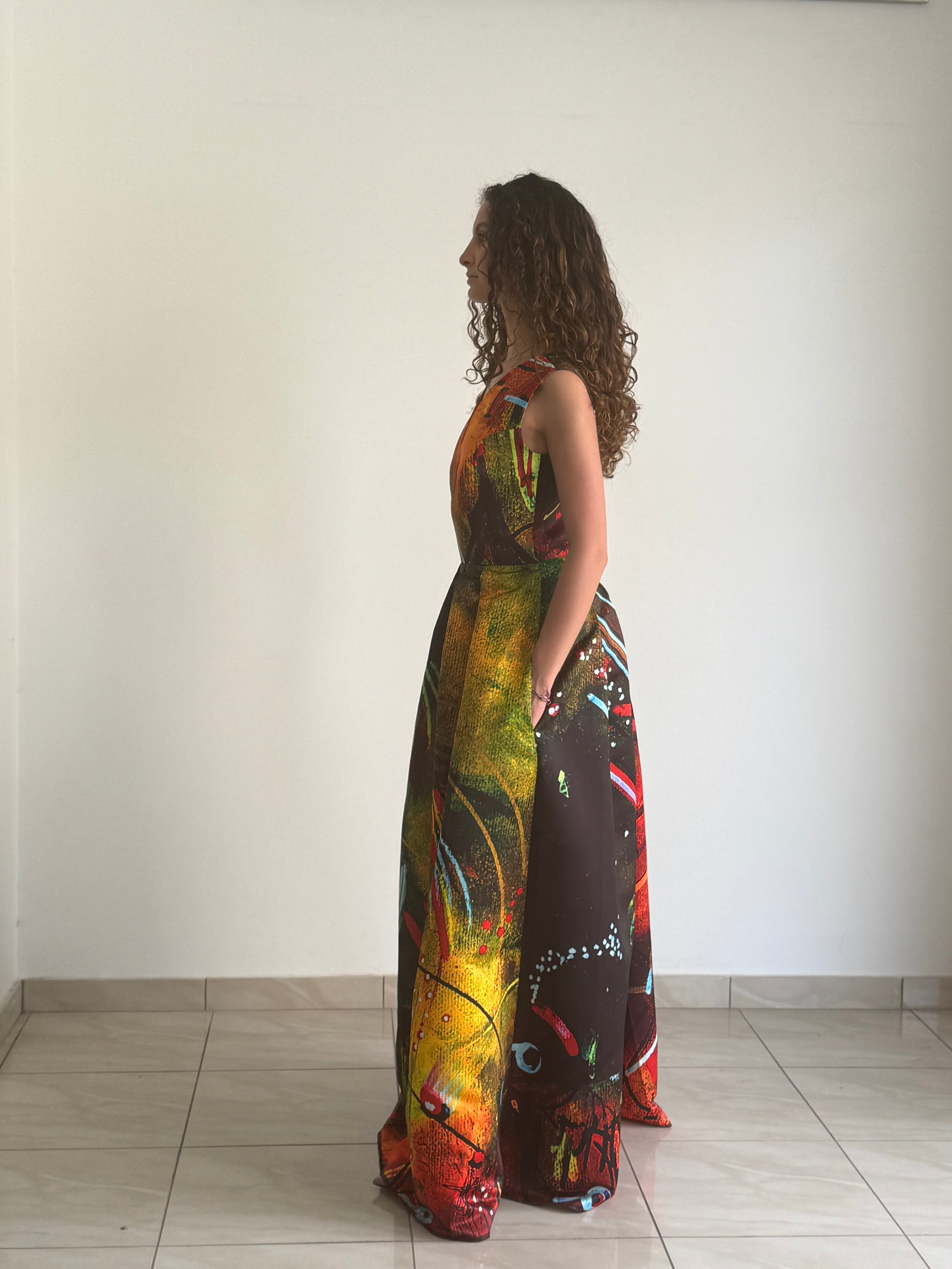 Abito Lungo "Silki" in Satin Misto Seta – Collezione Emozionismo Riflessivo