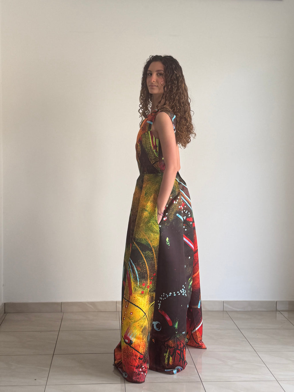 Abito Lungo "Silki" in Satin Misto Seta – Collezione Emozionismo Riflessivo